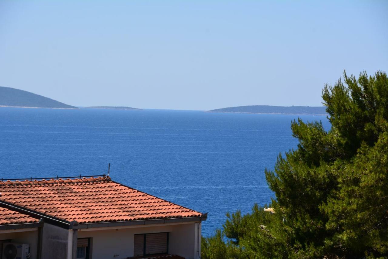 Apartments Otok 2 Трогир Экстерьер фото
